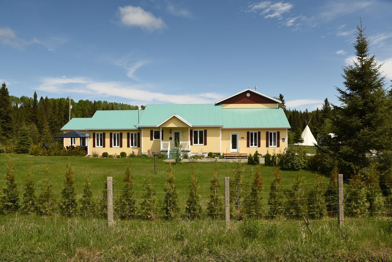 Gîte de la Montagne Enchantée Métabetchouan Extérieur photo